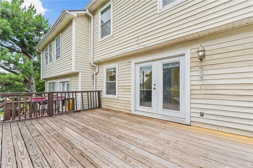 2266 Oak Glenn Circle Duluth, GA 30096
