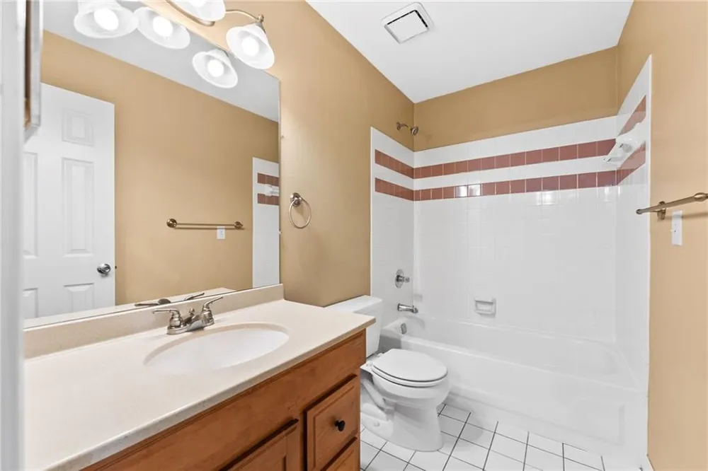 2266 Oak Glenn Circle Duluth, GA 30096