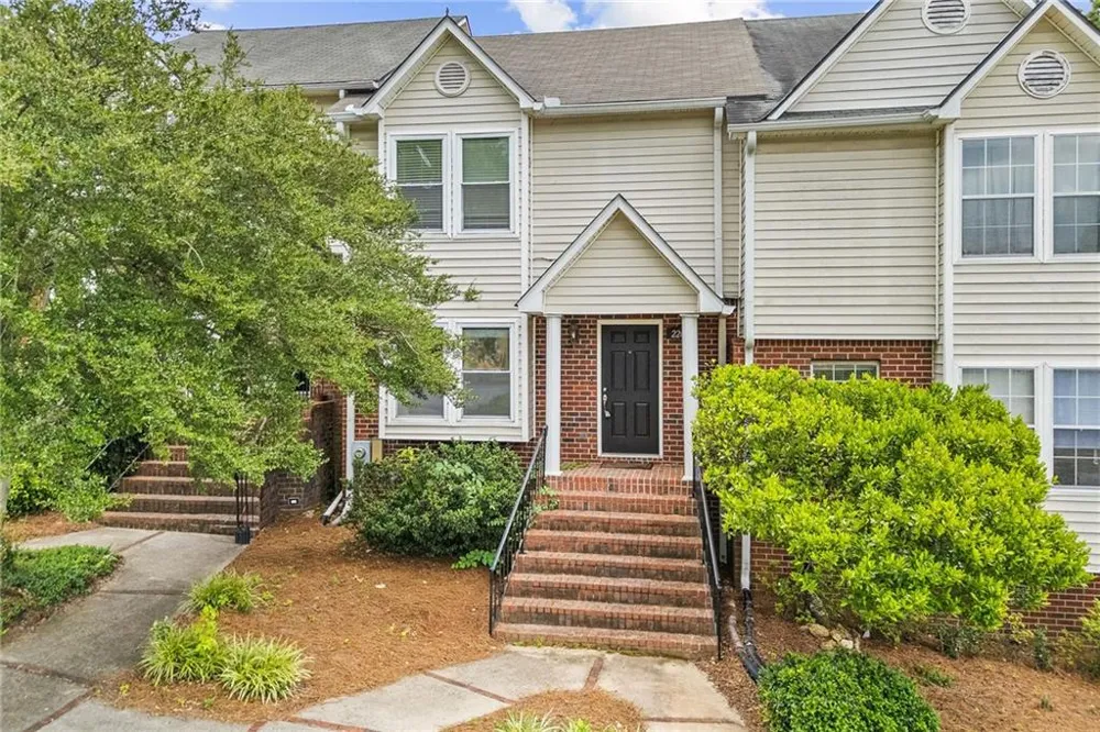 2266 Oak Glenn Circle Duluth, GA 30096