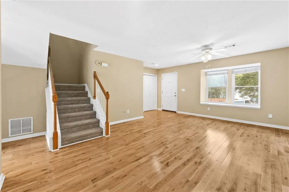 2266 Oak Glenn Circle Duluth, GA 30096