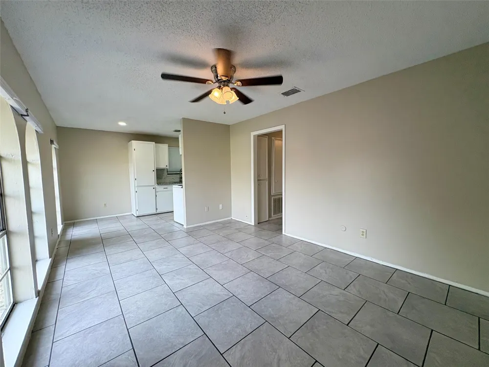 3021 Sycamore Avenue #8 Bay City, TX 77414