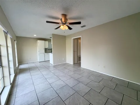 3021 Sycamore Avenue #8