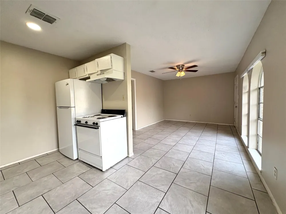 3021 Sycamore Avenue #8 Bay City, TX 77414