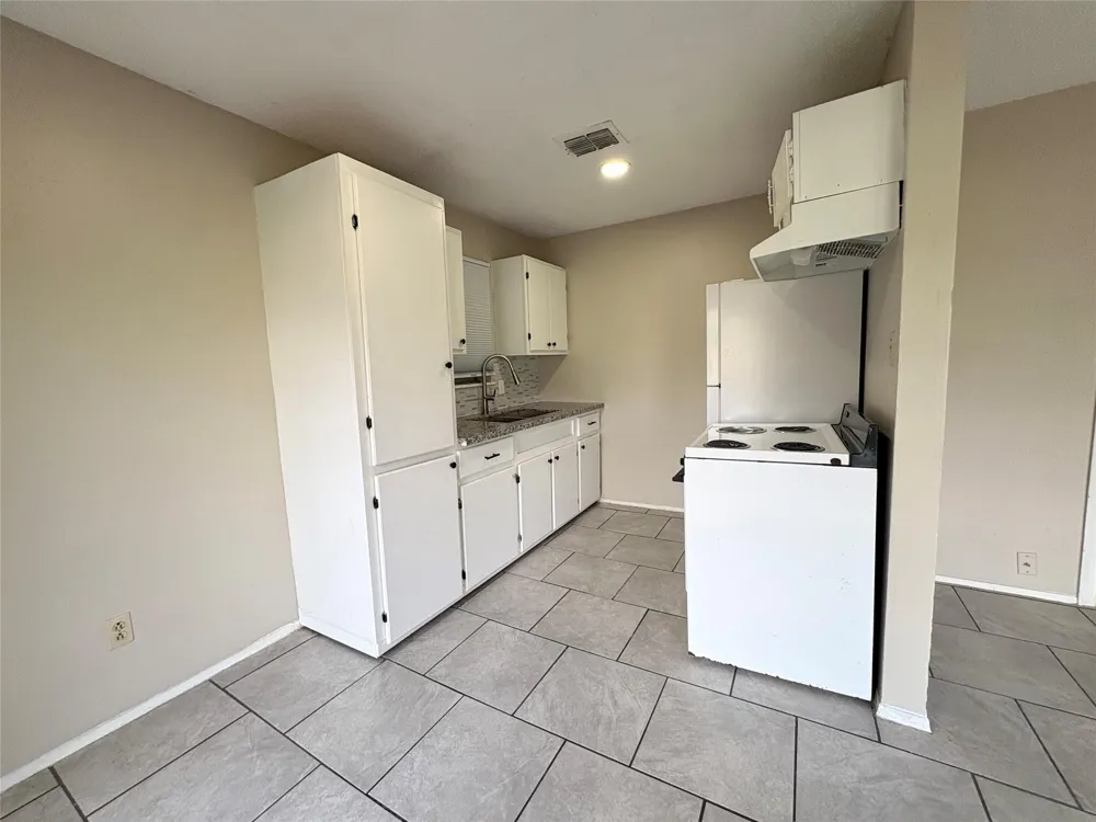 3021 Sycamore Avenue #8 Bay City, TX 77414