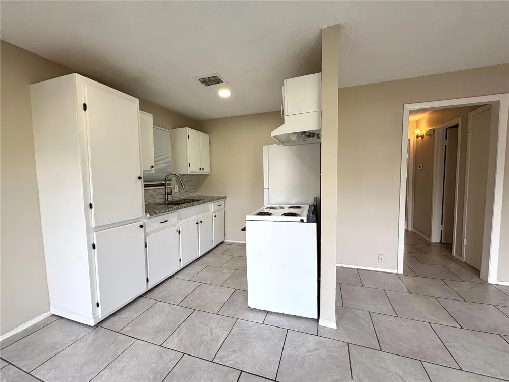 3021 Sycamore Avenue #8 Bay City, TX 77414