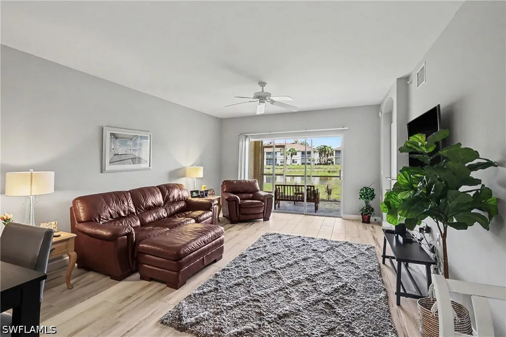 Horizon Lane #2303 Naples, FL 34109