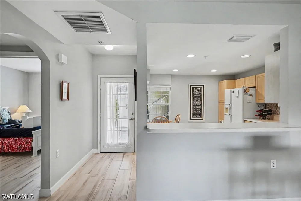 Horizon Lane #2303 Naples, FL 34109