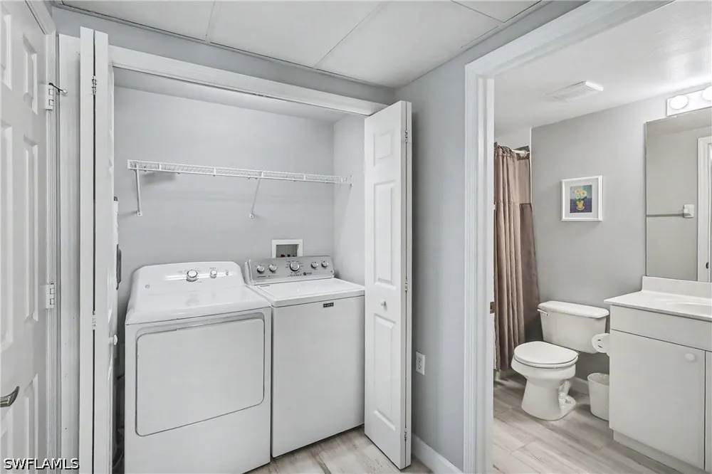 Horizon Lane #2303 Naples, FL 34109