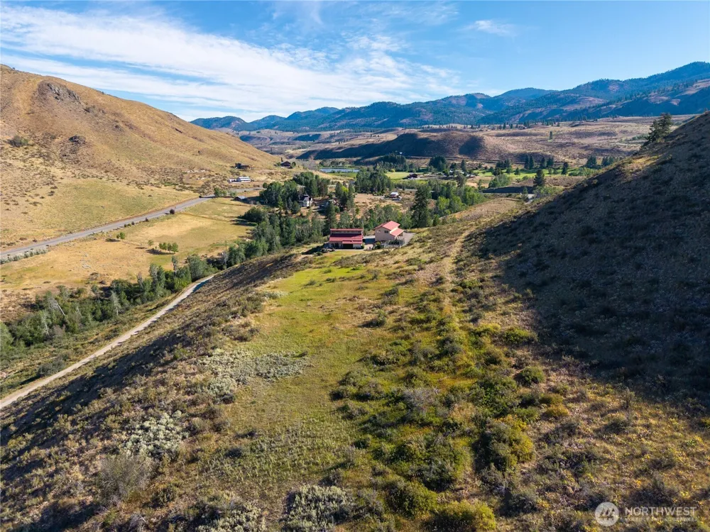42 Prospect Road Winthrop, WA 98862