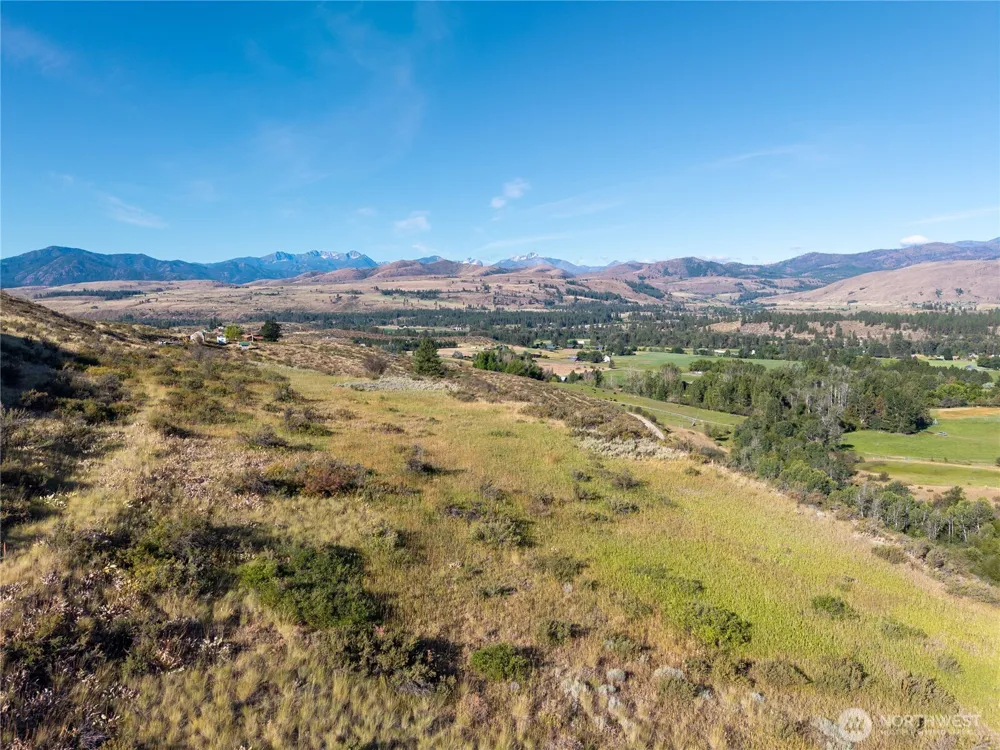 42 Prospect Road Winthrop, WA 98862