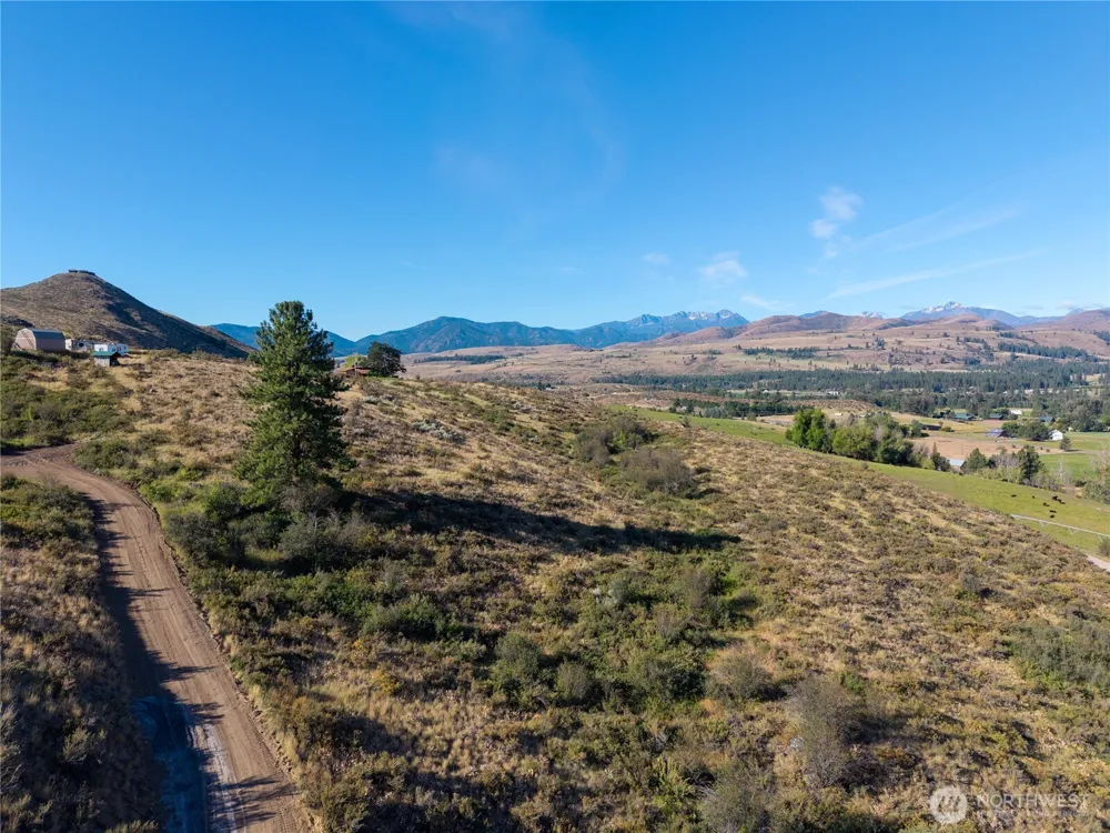 42 Prospect Road Winthrop, WA 98862
