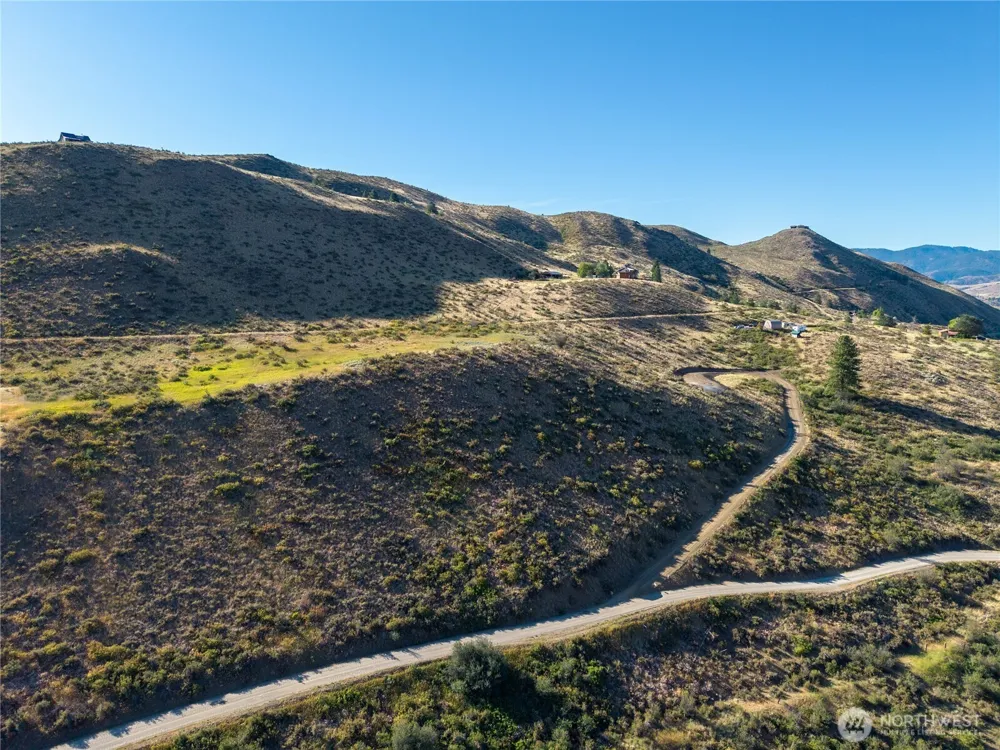 42 Prospect Road Winthrop, WA 98862