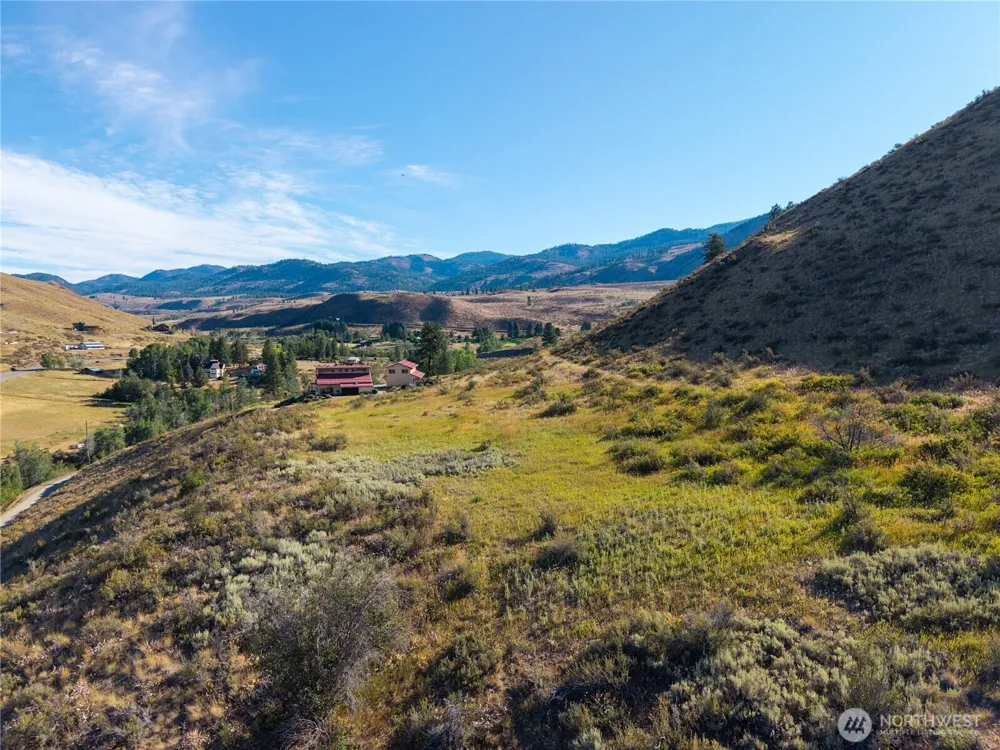 42 Prospect Road Winthrop, WA 98862