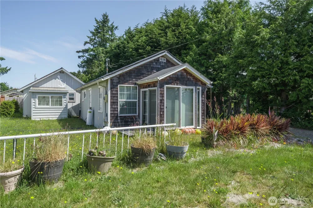 1305 268th Place Ocean Park, WA 98640