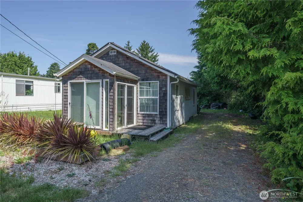 1305 268th Place Ocean Park, WA 98640