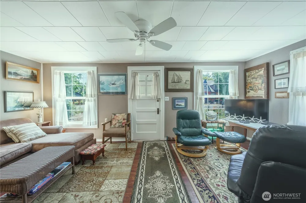 1305 268th Place Ocean Park, WA 98640