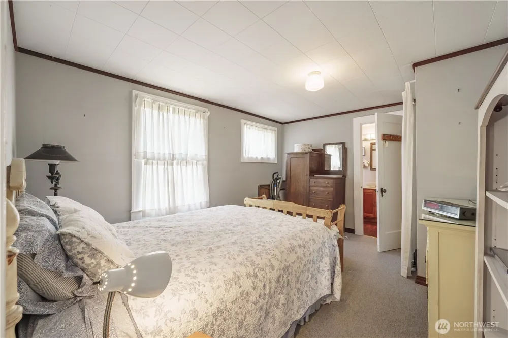 1305 268th Place Ocean Park, WA 98640