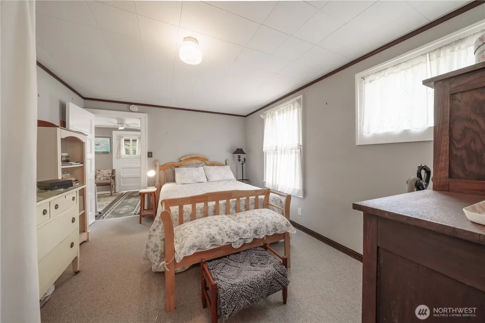 1305 268th Place Ocean Park, WA 98640