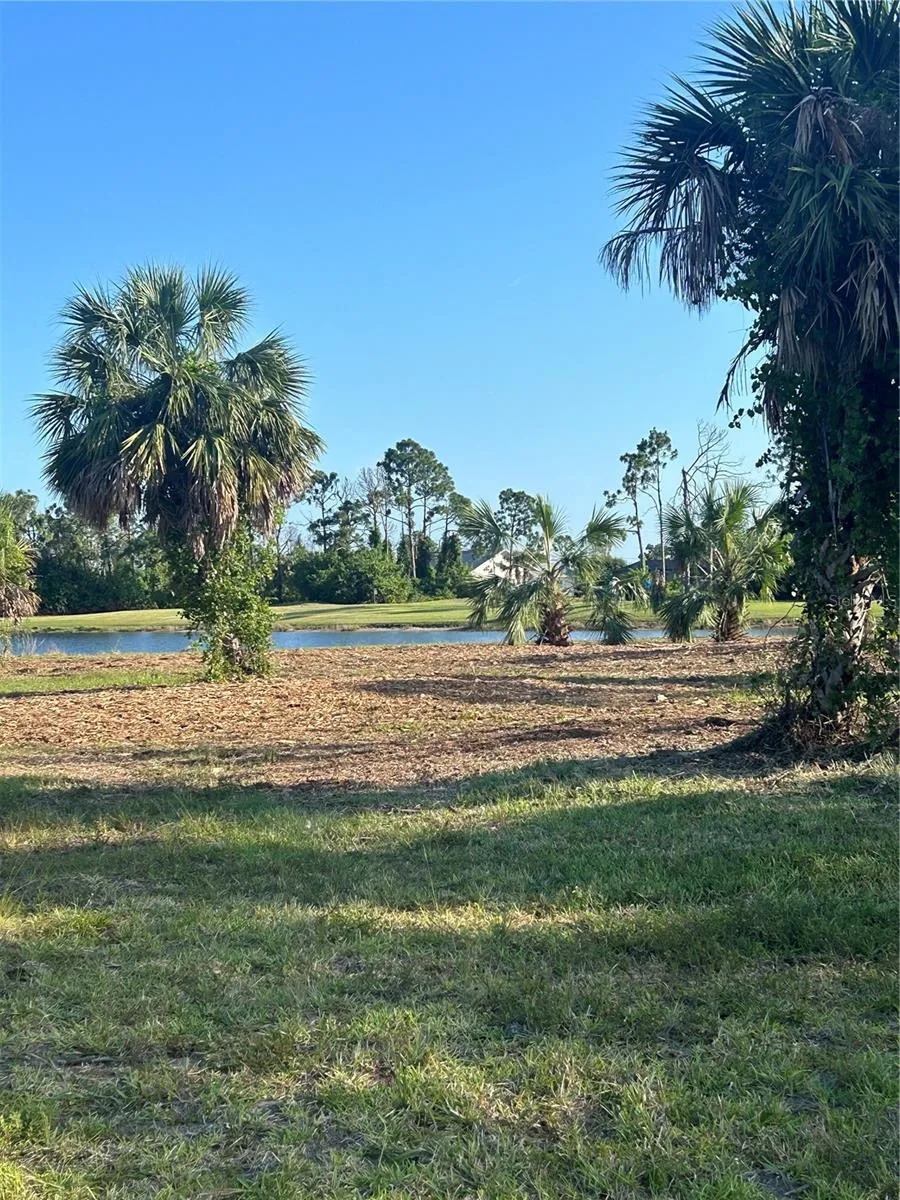37 TEE VIEW ROAD Rotonda West, FL 33947