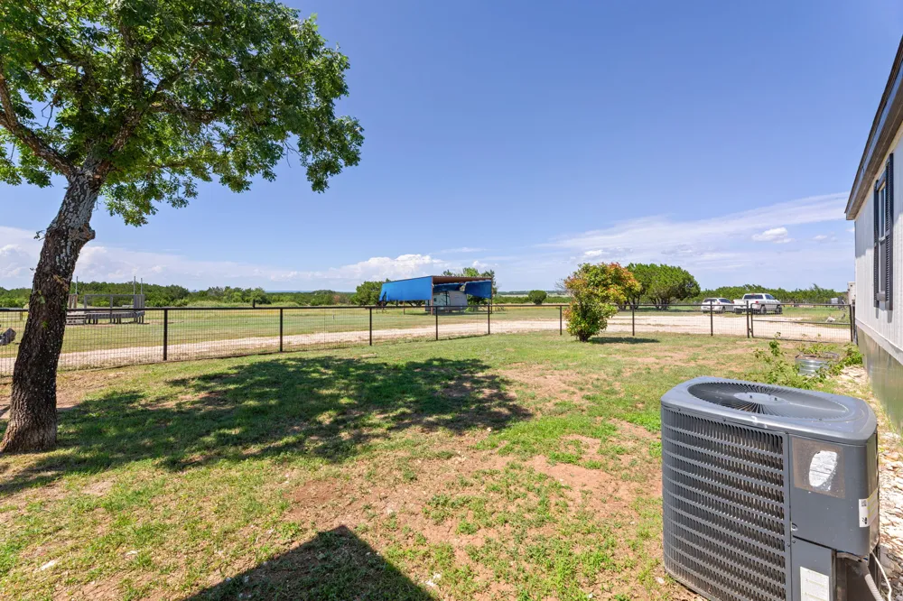 930 County Road 224 Florence, TX 76527