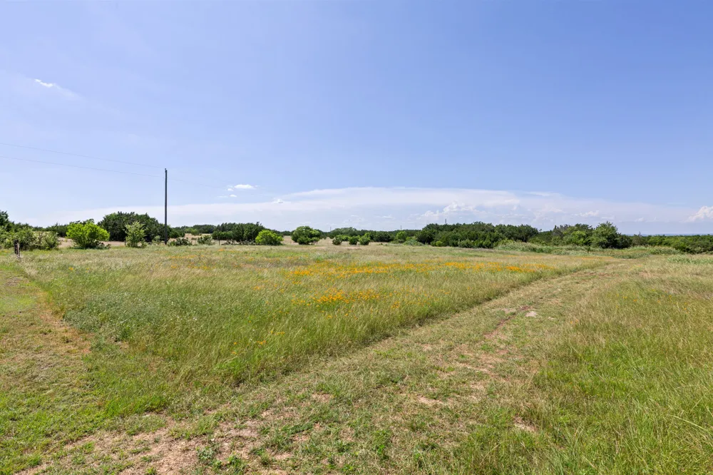 930 County Road 224 Florence, TX 76527