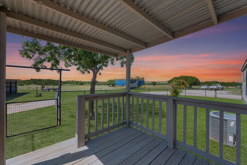 930 County Road 224 Florence, TX 76527