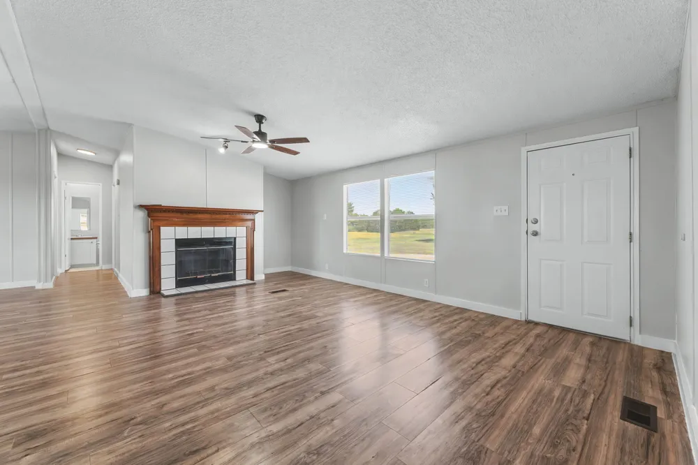 930 County Road 224 Florence, TX 76527