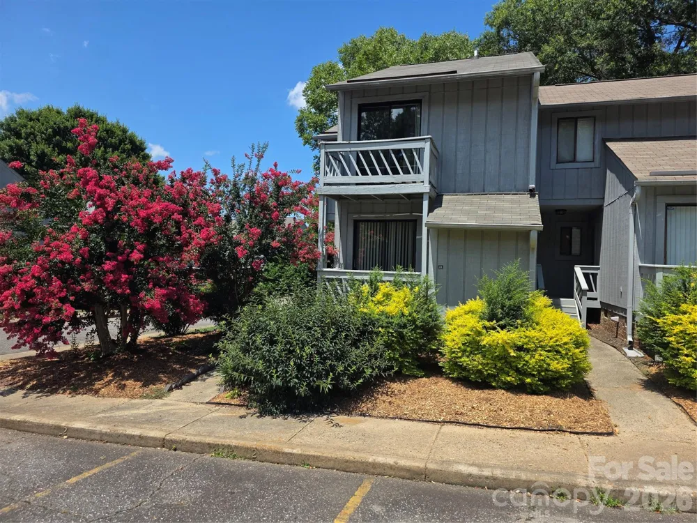 100 Willow Run Drive #22 Gastonia, NC 28056
