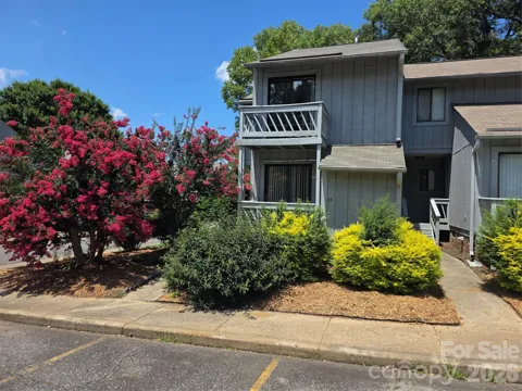 100 Willow Run Drive #22