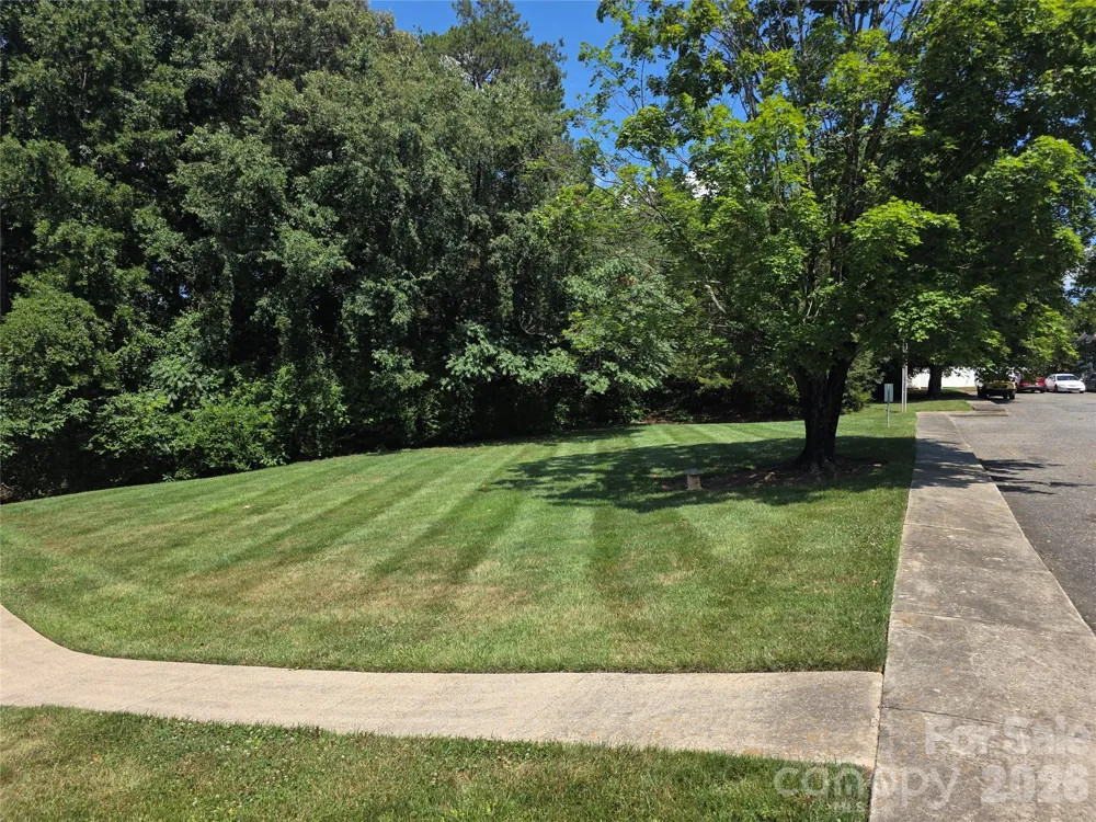 100 Willow Run Drive #22 Gastonia, NC 28056