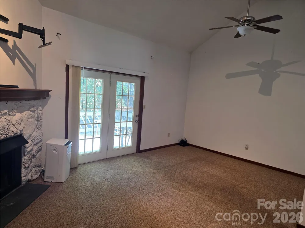 100 Willow Run Drive #22 Gastonia, NC 28056