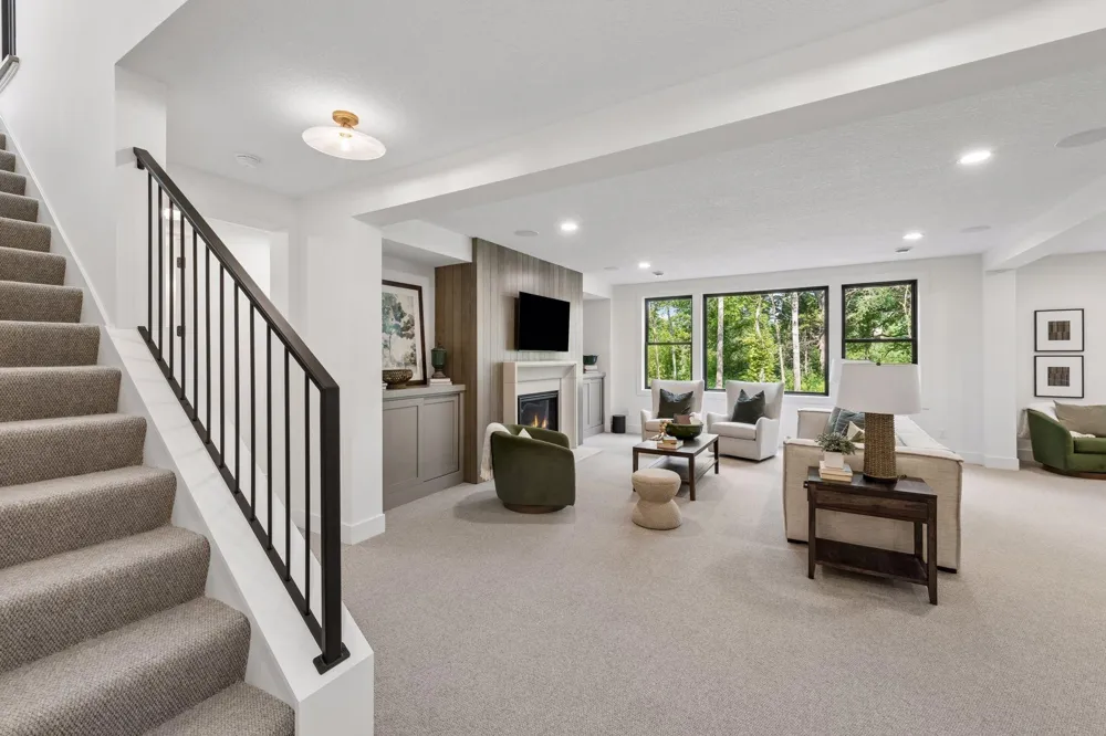 5570 Wedgewood Drive Shorewood, MN 55331