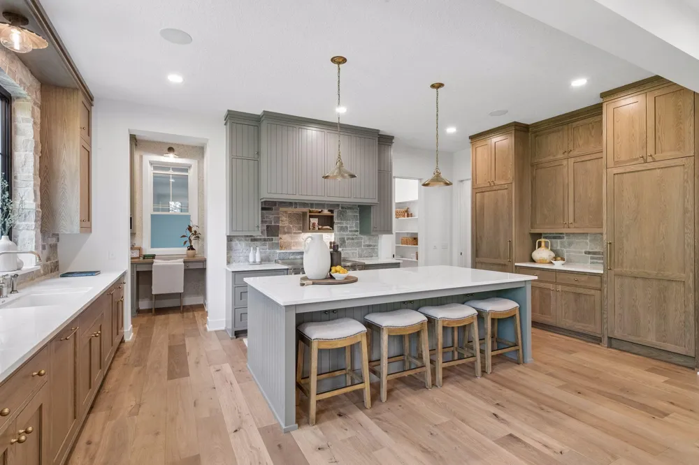 5570 Wedgewood Drive Shorewood, MN 55331