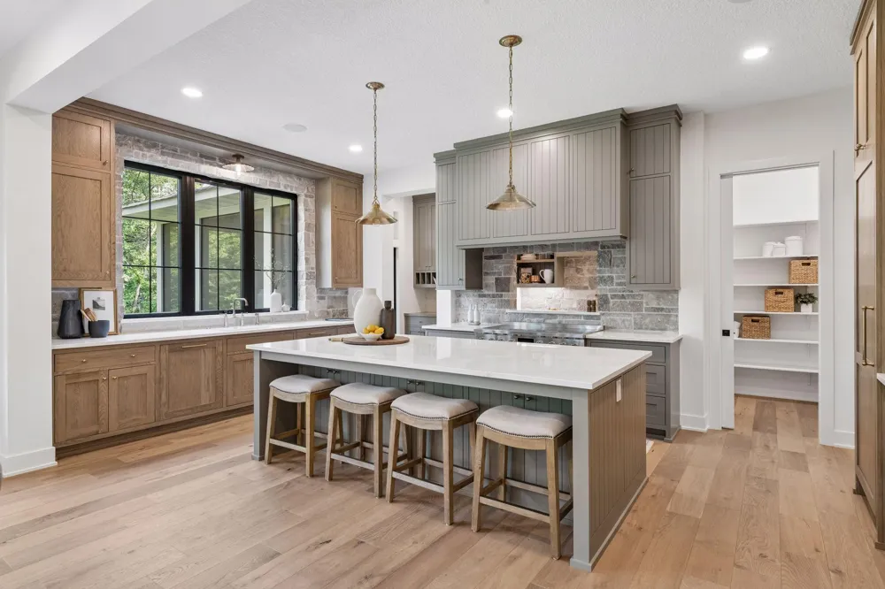 5570 Wedgewood Drive Shorewood, MN 55331