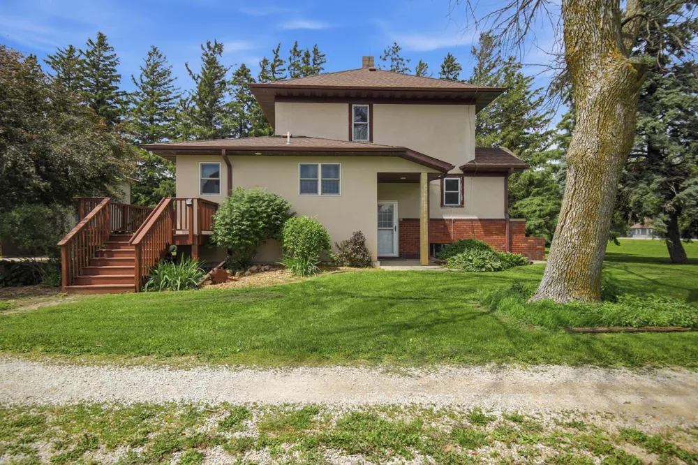 8169 Highway 30 E Blooming Prairie, MN 55917