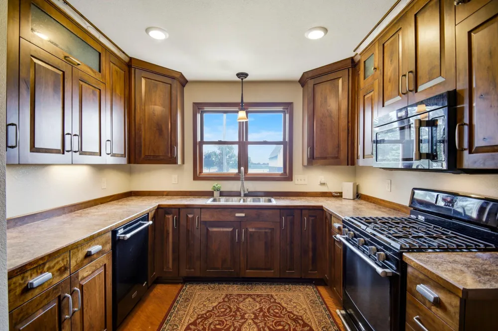 8169 Highway 30 E Blooming Prairie, MN 55917