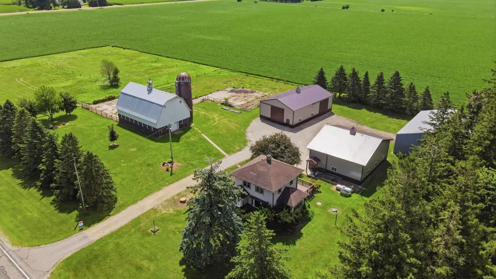 8169 Highway 30 E Blooming Prairie, MN 55917