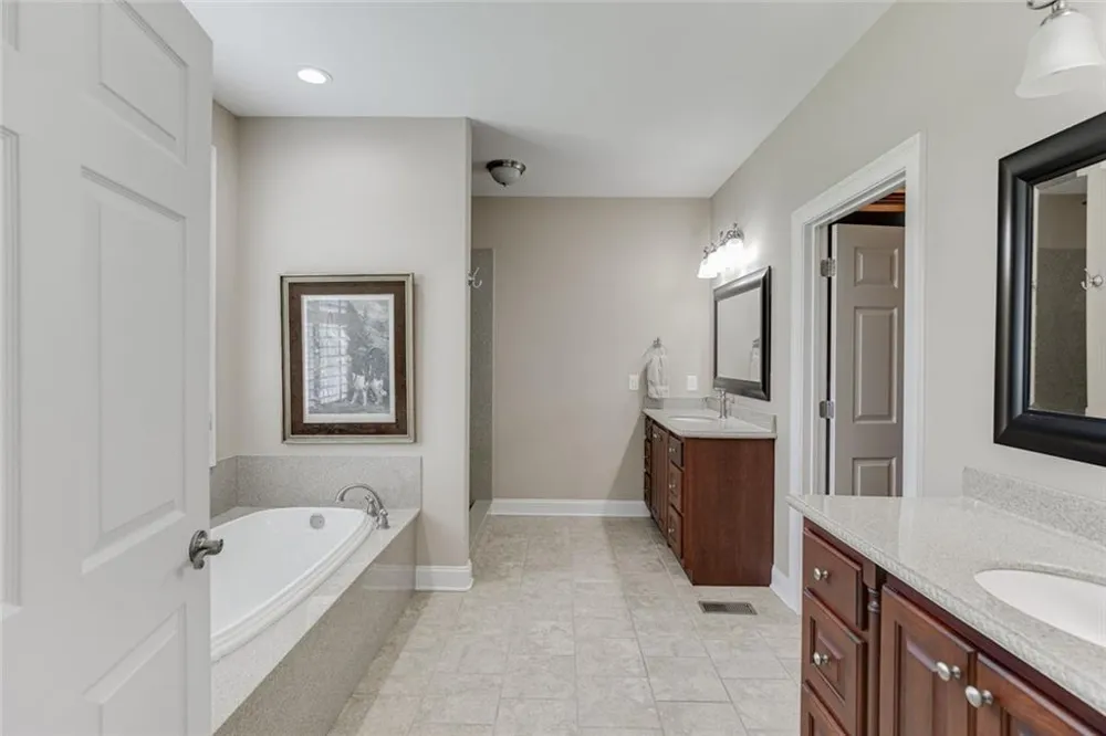 563 Martin Road Talmo, GA 30575