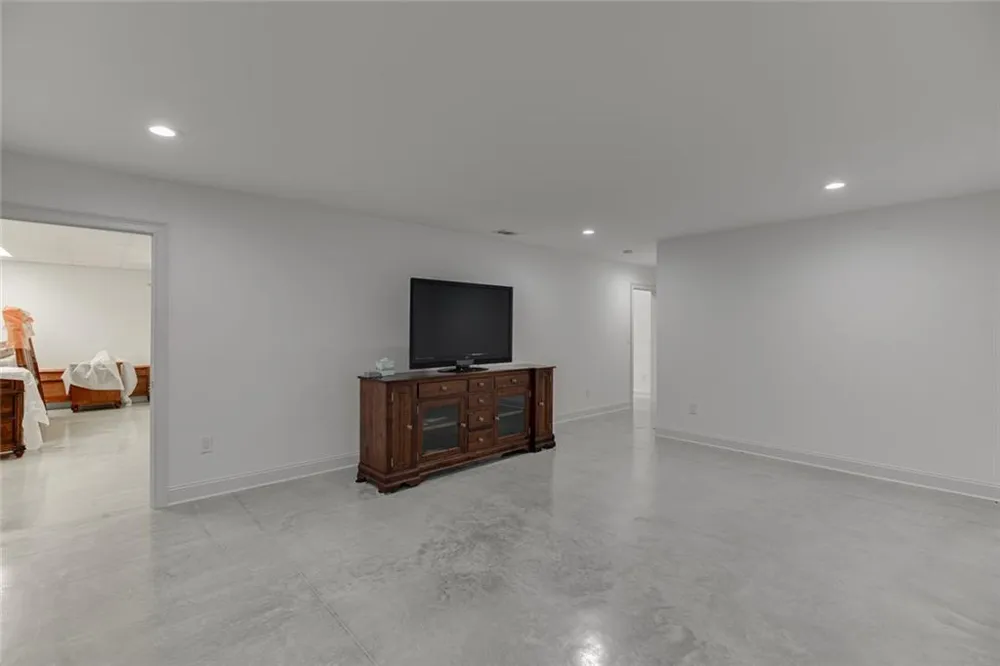 563 Martin Road Talmo, GA 30575