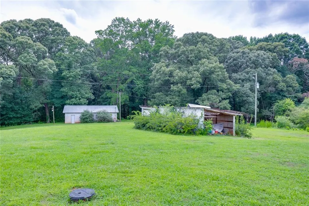 563 Martin Road Talmo, GA 30575