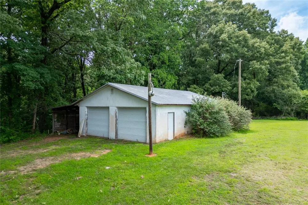 563 Martin Road Talmo, GA 30575