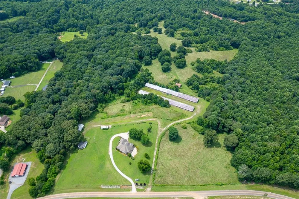563 Martin Road Talmo, GA 30575