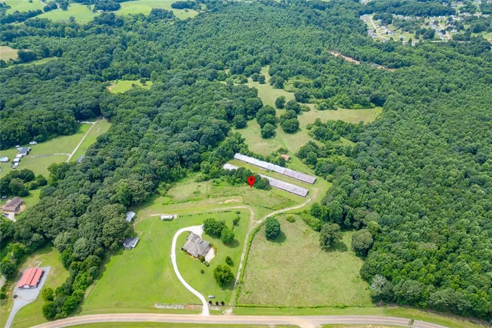 563 Martin Road Talmo, GA 30575