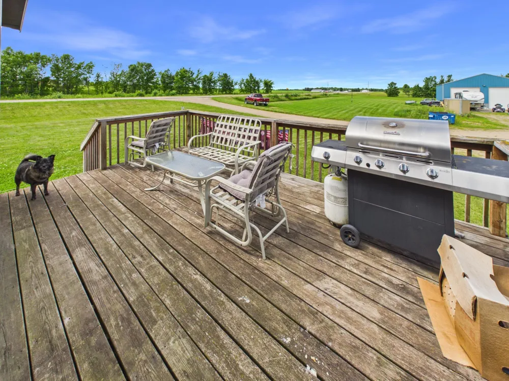 1428 Dove Road Holdingford, MN 56340