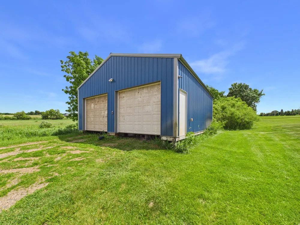 1428 Dove Road Holdingford, MN 56340