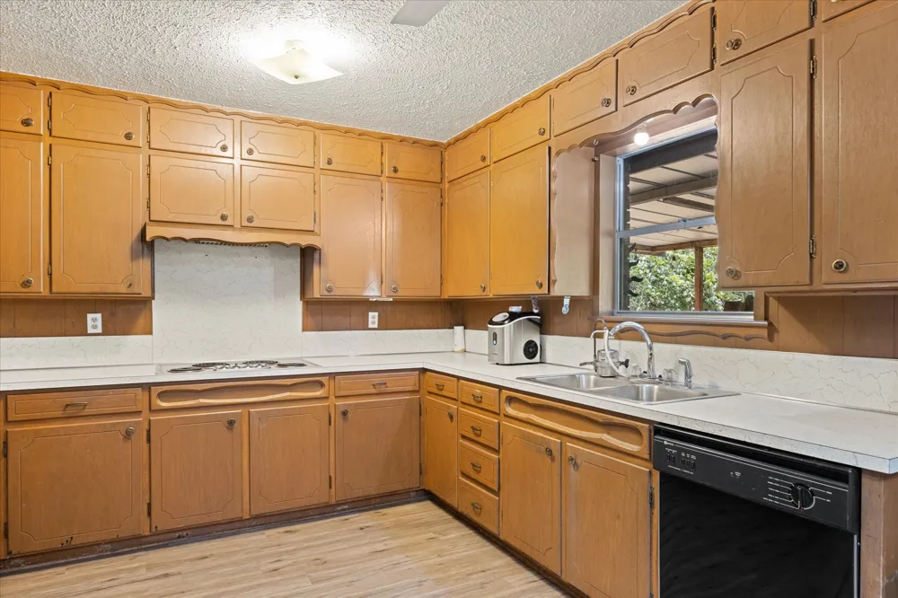 575 Charlotte Avenue Stephenville, TX 76401