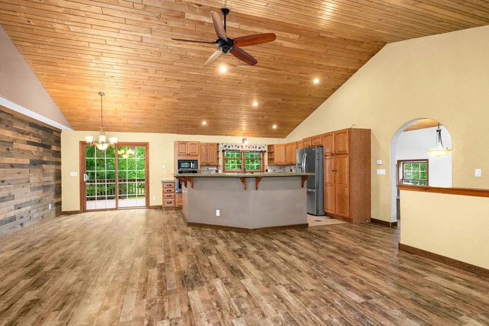 3639 Oak Lane Barnum, MN 55707