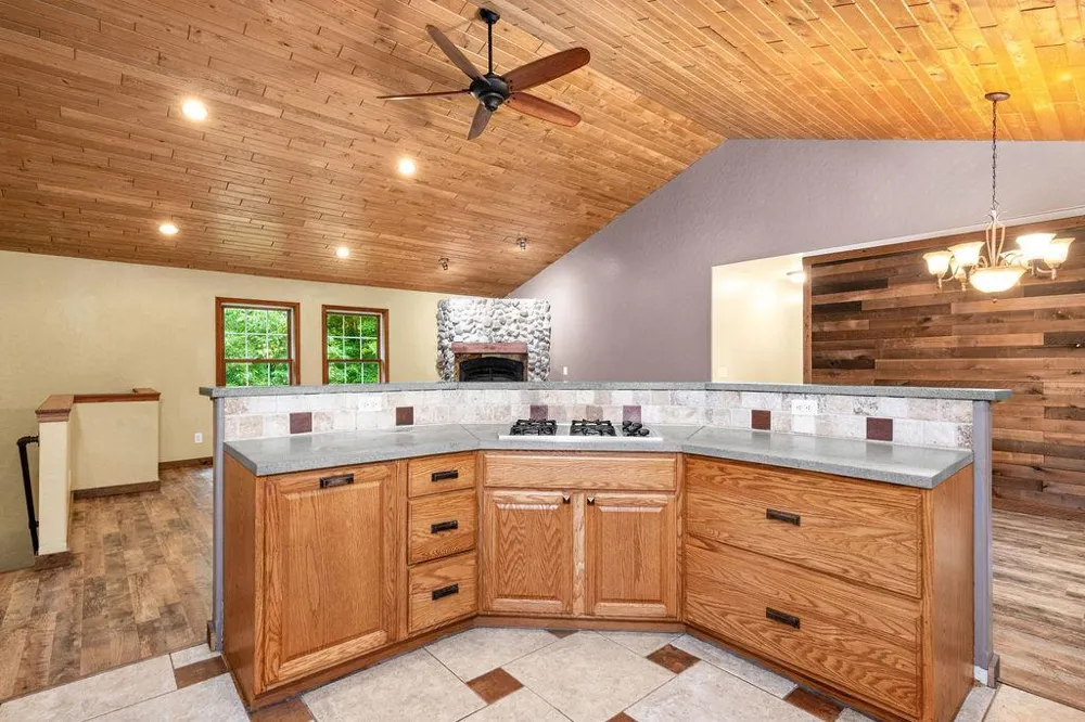 3639 Oak Lane Barnum, MN 55707