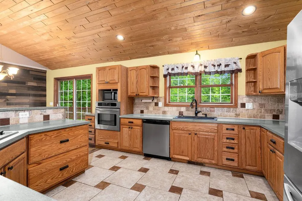 3639 Oak Lane Barnum, MN 55707