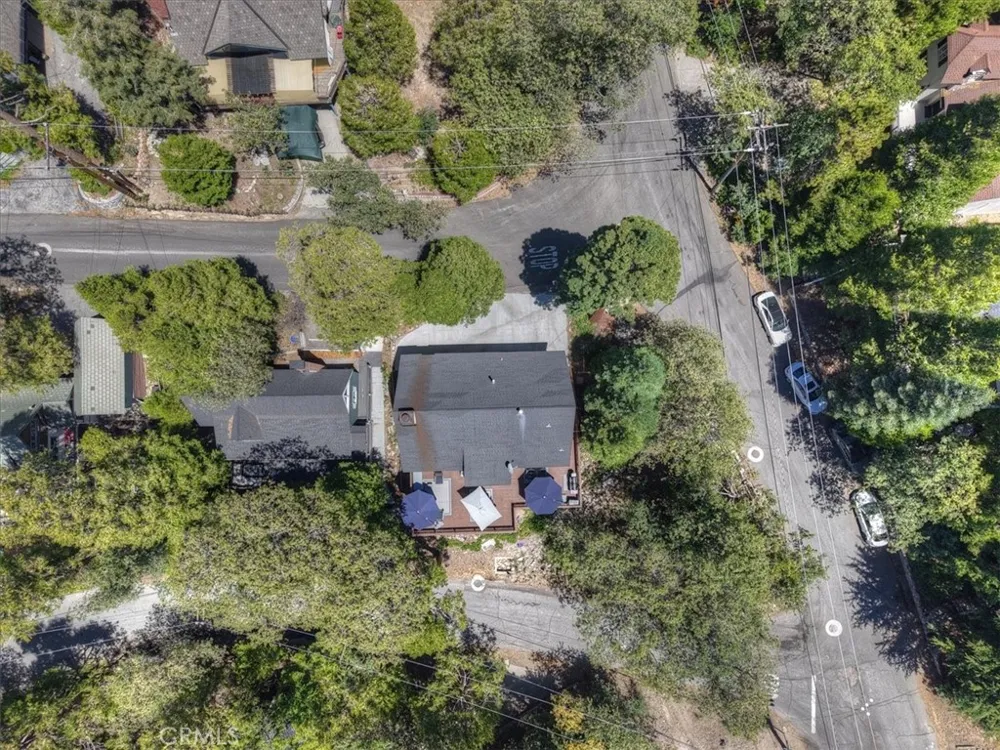 334 Highland Drive Lake Arrowhead, CA 92352